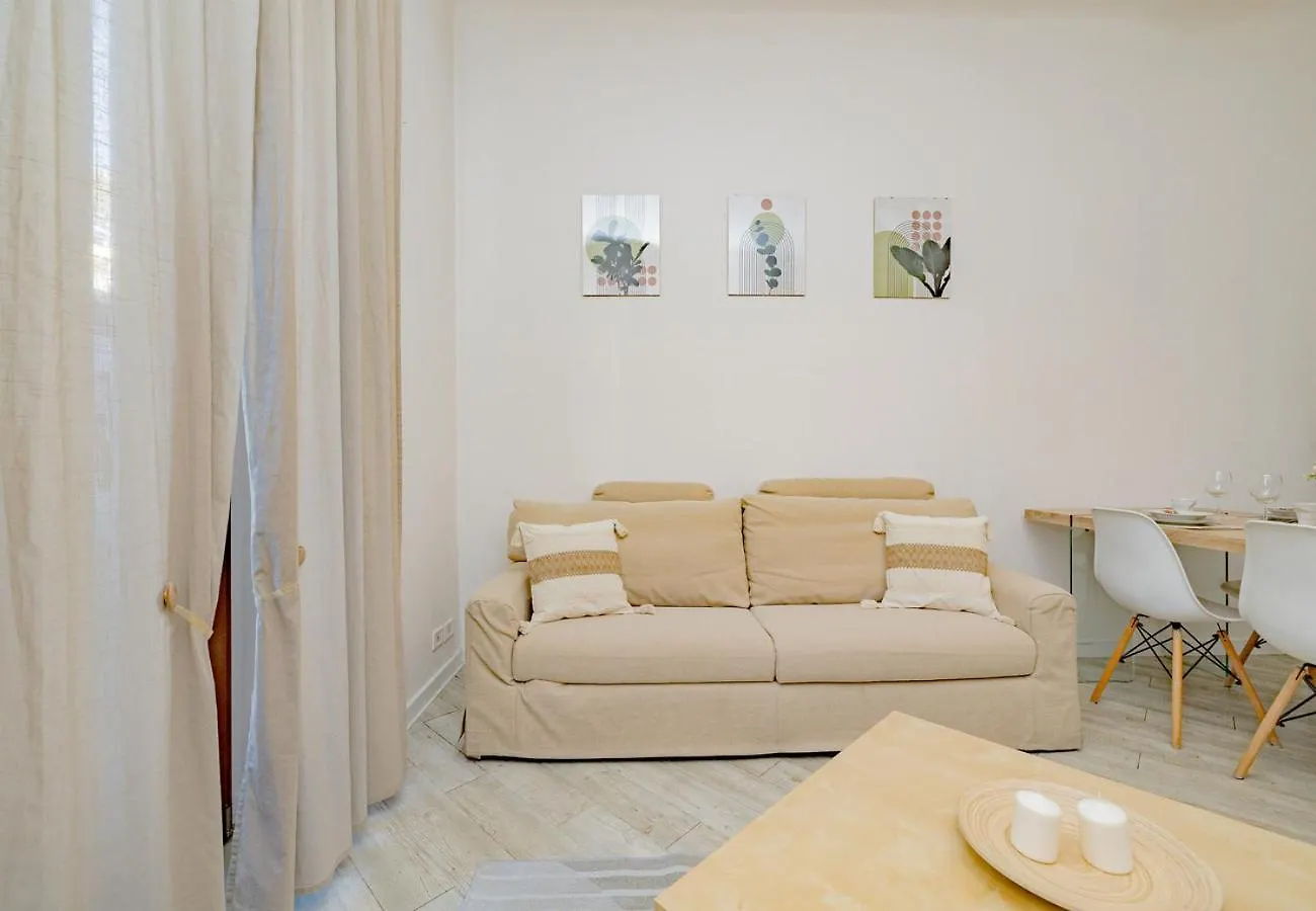 Apartment Turrohouse-Duomo 12 Minutes Away Italy